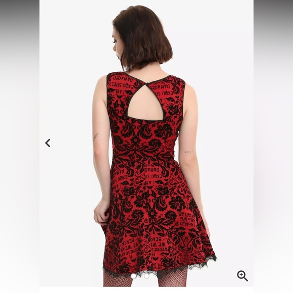 American Horror Story Flocked Damask Dress Women’s XS Red Black Lace Trim Skater - Picture 3 of 11